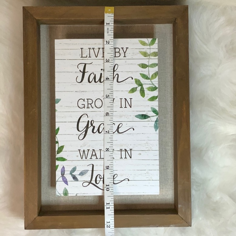 Wall Art. Live by Faith. ( NWOT) Wood - Picture 4 of 7